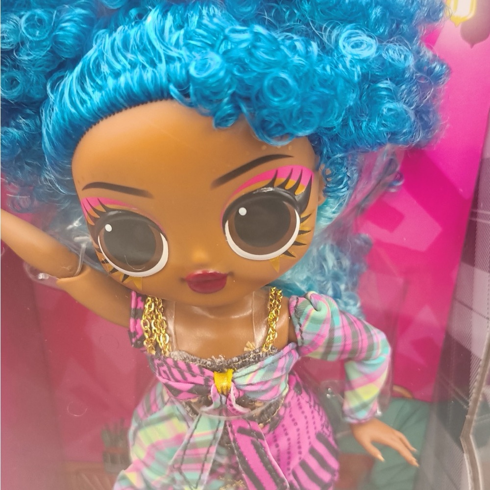 JAMS LOL Surprise OMG Doll - Picture 15 of 16